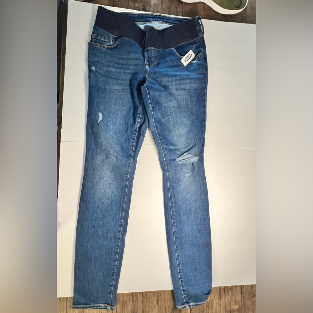 NEW maternity jeans